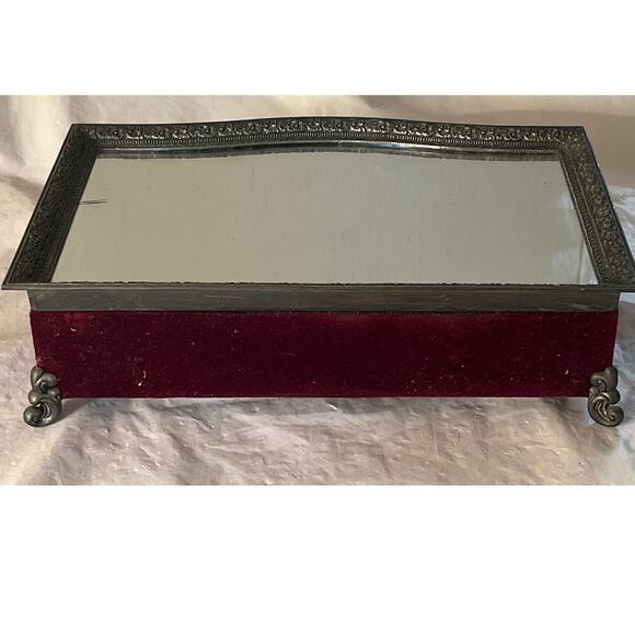 VTG Studio Silversmith Victorian Decorative Metal Jewelry Box Red Velvet Lined - Picture 2 of 13